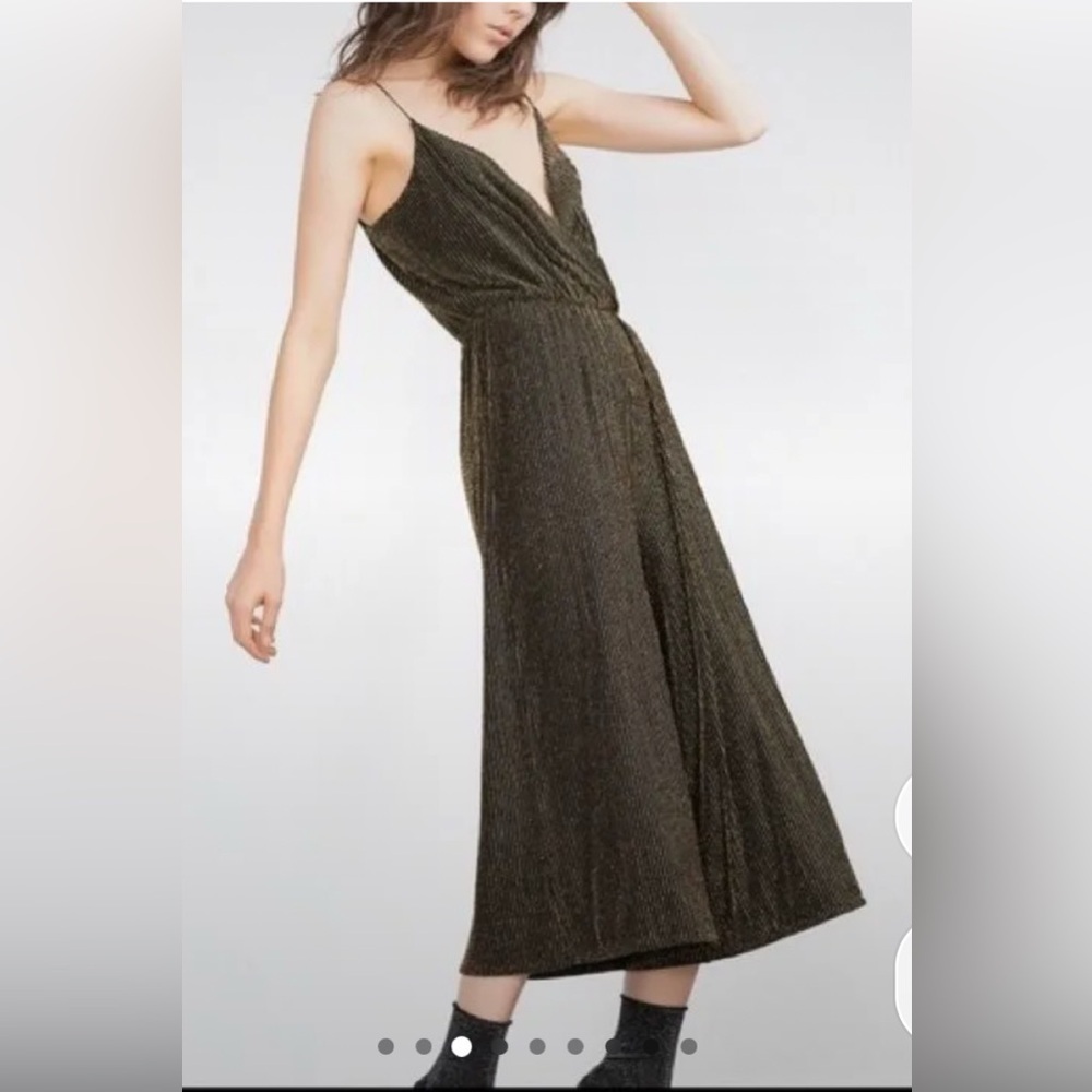 Zara WB black and gold micro-pleated glitter wide-leg jumpsuit. size L